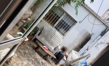 PH en Venta - 2 dormitorios 1 baño - 81mts2  - Los Hornos