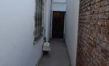 Casa en venta - 2 Dormitorios 2 Baños - 225Mts2 - Sarandí