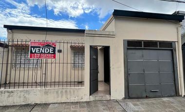 Casa de 3 Dormitorios Santa Cruz casi Av. Sarmiento