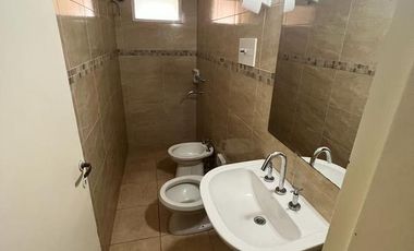 Casa de 3 Dormitorios Santa Cruz casi Av. Sarmiento