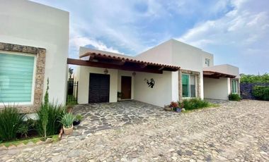 CASAS EN VENTA EN CHAPALA 