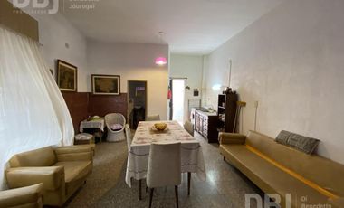 VENTA DE CASA 5 AMBIENTES EN MORON