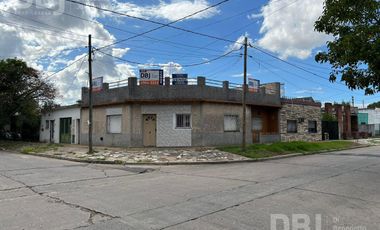 VENTA DE CASA 5 AMBIENTES EN MORON