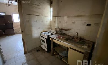 VENTA DE CASA 5 AMBIENTES EN MORON