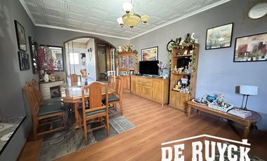Chalet en Barrio Parque Calchaquí, lote  de 459m2