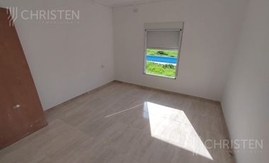 Venta Casa 2 habitaciones y pileta Pueblo Candioti