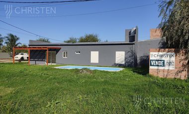 Venta Casa 2 habitaciones y pileta Pueblo Candioti