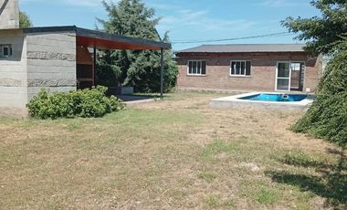 Casa 3 Dormitorios con Piscina Las Tardes Roldan Acepta Permuta