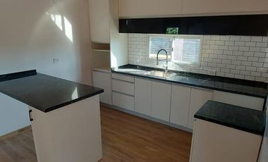Casa 3 Dormitorios con Piscina Las Tardes Roldan Acepta Permuta