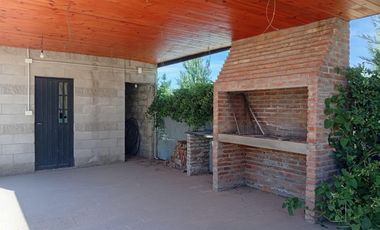 Casa 3 Dormitorios con Piscina Las Tardes Roldan Acepta Permuta