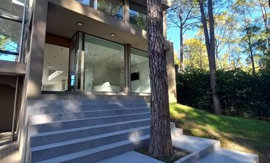 Casa 4 dormitorios - Puerto Paraíso - General Lagos | Venta