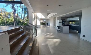 Casa 4 dormitorios - Puerto Paraíso - General Lagos | Venta