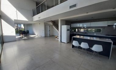 Casa 4 dormitorios - Puerto Paraíso - General Lagos | Venta