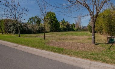 Lote interno de 850 m2, en venta en Santa Catalina