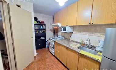 Venta de departamento de 4 ambientes con balcón en Dock Sud