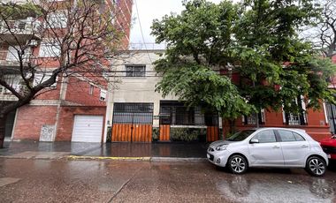 Casa 4 ambientes en  San Martín centro