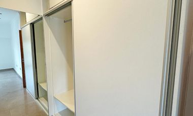 Departamento en venta a estrenar. 3 Dorm. Balcón al frente. Con cochera