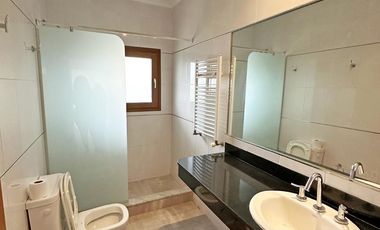 Departamento en venta a estrenar. 3 Dorm. Balcón al frente. Con cochera