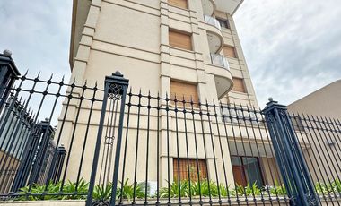 Departamento en venta a estrenar. 3 Dorm. Balcón al frente. Con cochera