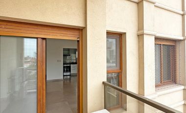Departamento en venta a estrenar. 3 Dorm. Balcón al frente. Con cochera