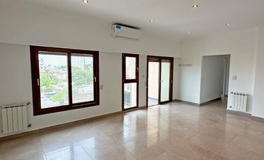 Departamento en venta a estrenar. 3 Dorm. Balcón al frente. Con cochera