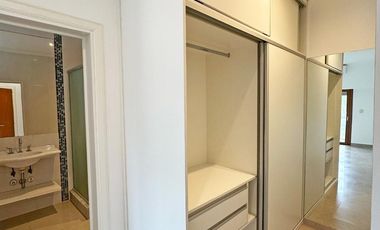 Departamento en venta a estrenar. 3 Dorm. Balcón al frente. Con cochera