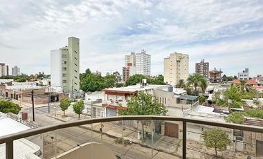 Departamento en venta a estrenar. 3 Dorm. Balcón al frente. Con cochera