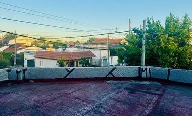 Casa en  Venta con Galpón