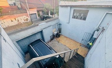 Casa en  Venta con Galpón