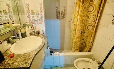 Casa en  Venta con Galpón