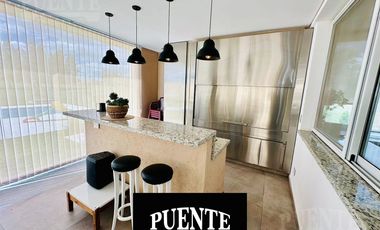 Casa en La Providencia con Frente al Lago y Fondo al Golf!!!