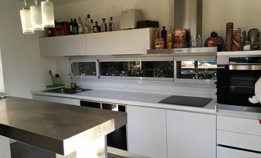 Exclusiva Casa-Quinta con Pileta - Gran parque - 3 amb!! Barrio 4 Robles