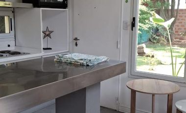Exclusiva Casa-Quinta con Pileta - Gran parque - 3 amb!! Barrio 4 Robles