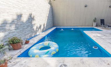 Casa 5 ambientes en Villa Lugano
