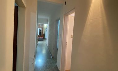Casa en  venta. 3 Dormitorios + cochera + patio con pileta. Santo Tome