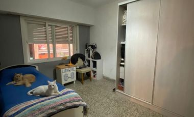 Casa en  venta. 3 Dormitorios + cochera + patio con pileta. Santo Tome