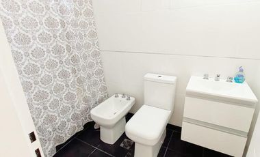 VENTA DEPARTAMENTO 52 M2 COCHERA LANUS OESTE