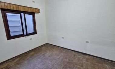 Casas en venta - 5 Dormitorios 2 Baños - 420Mts2 - Avellaneda