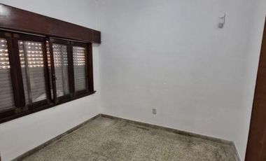 Casas en venta - 5 Dormitorios 2 Baños - 420Mts2 - Avellaneda