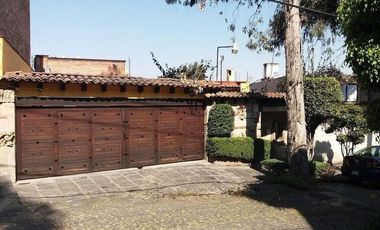 Linda casa  a la venta en calle cerrada, Lomas de San Ángel Inn.
