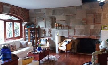 Linda casa  a la venta en calle cerrada, Lomas de San Ángel Inn.