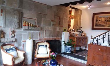 Linda casa  a la venta en calle cerrada, Lomas de San Ángel Inn.