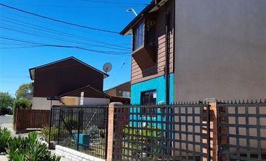 Casa en Venta en Villa Las Camelia