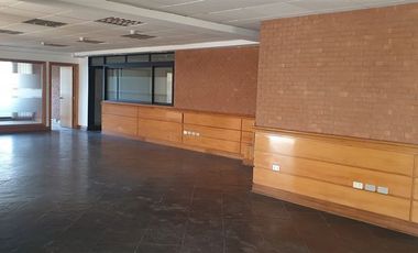 Oficina en Venta en Centro de la Ciudad a una cuadra Plaza de Armas