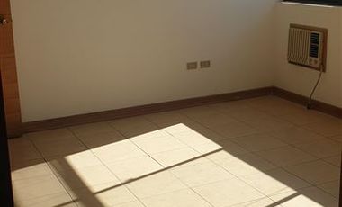 Oficina en Venta en Centro de la Ciudad a una cuadra Plaza de Armas