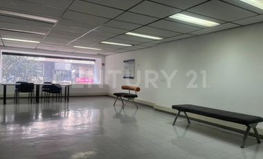 El local mas estrategico en la Av Jimenez