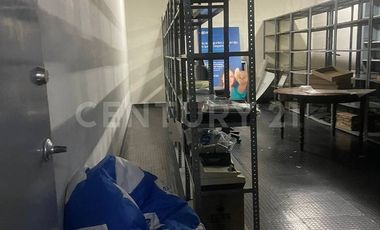 El local mas estrategico en la Av Jimenez