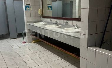 El local mas estrategico en la Av Jimenez