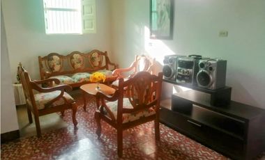 VENTA DE CASA INDEPENDIENTE EN SOPETRAN