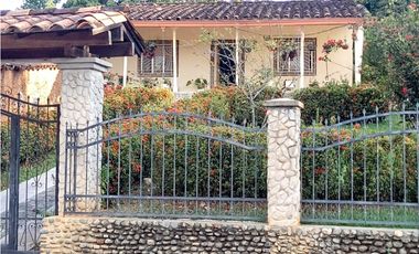 VENTA DE CASA INDEPENDIENTE EN SOPETRAN